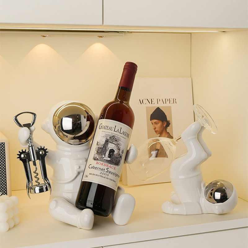 Nordic Ceramic Astronaut Wine  – Home Bar Setup recenzja i cena