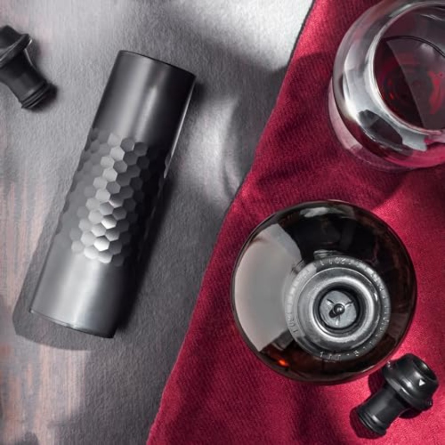 - Rechargeable Wine Saver Vacu – Wine Preservation Pump recenzja i cena